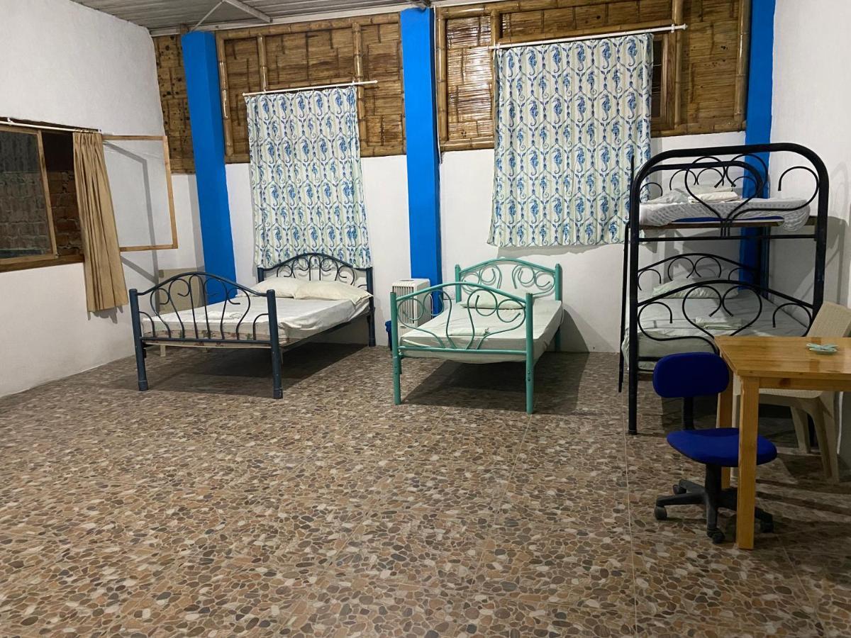 Playa Suites, Cerca Del Malecon Manta Esterno foto