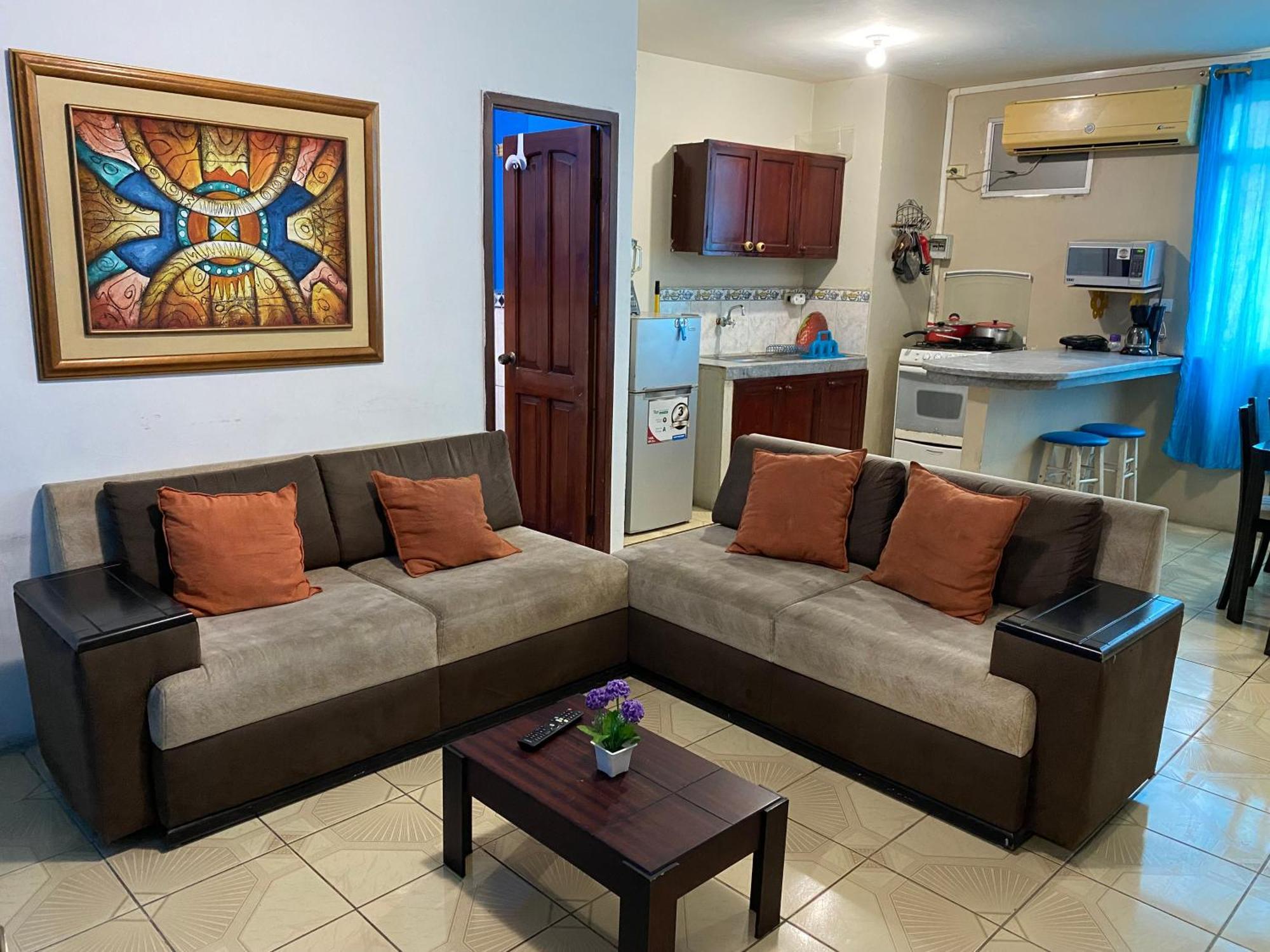 Playa Suites, Cerca Del Malecon Manta Esterno foto